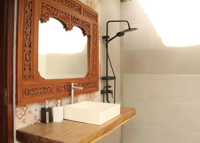 Pranajaya Oasis Villa *
